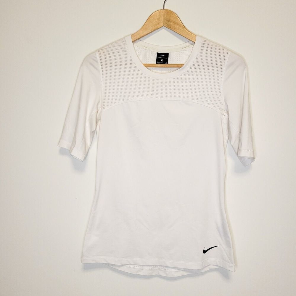 NIKE Pro Hypercool Short Sleeve Training Top SIZE M RETAIL $45